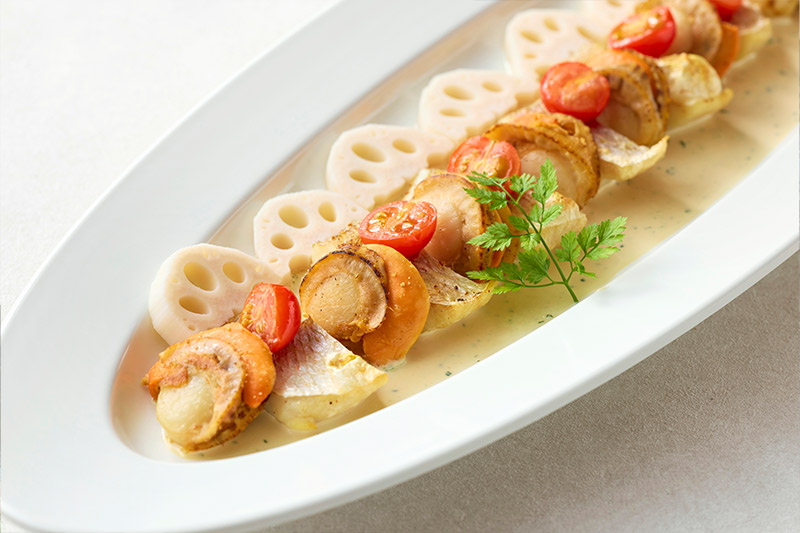 お料理プランⅢ④姫鯛と帆立のソテー 白ワインソース