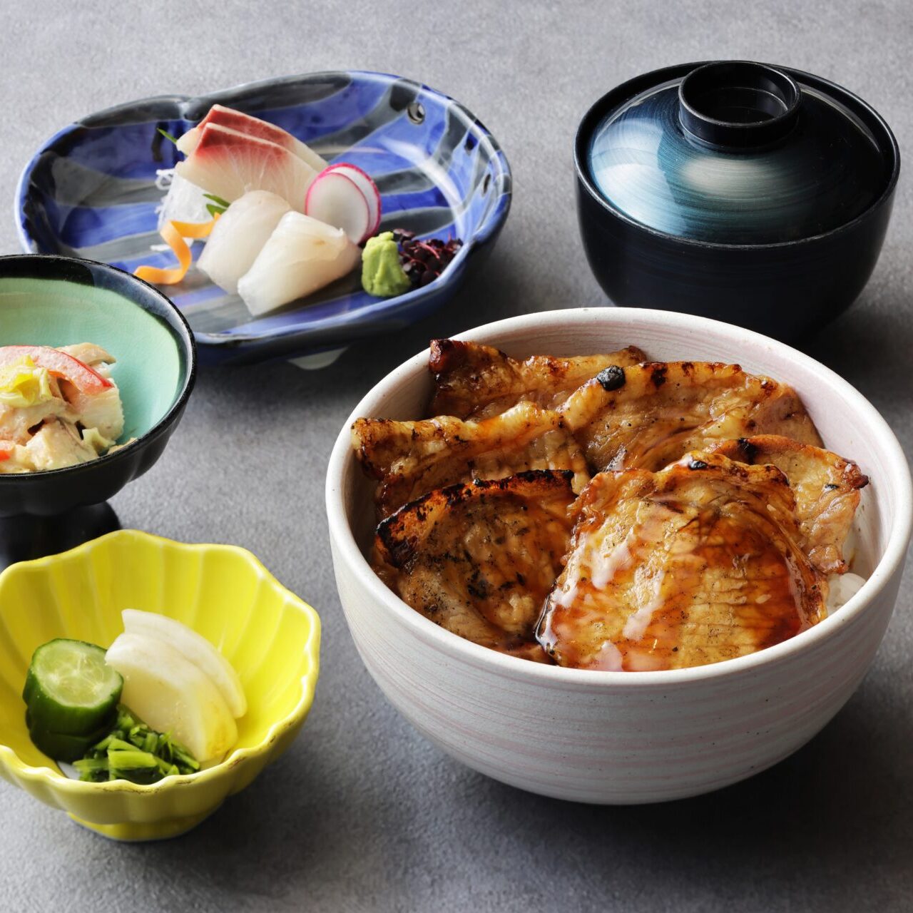 グループランチ<br><small>10名から40名まで〈貸し切り〉</small>