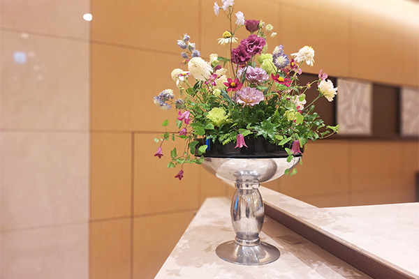 ホテルを彩る花人たち～堀田花園と創MAOI～JRタワーホテル日航札幌～