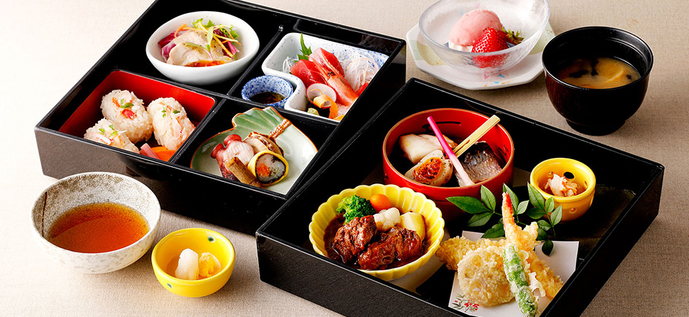 伝統的な「会席料理」をはじめ「和」にとらわれない「創作和食」を味わう1